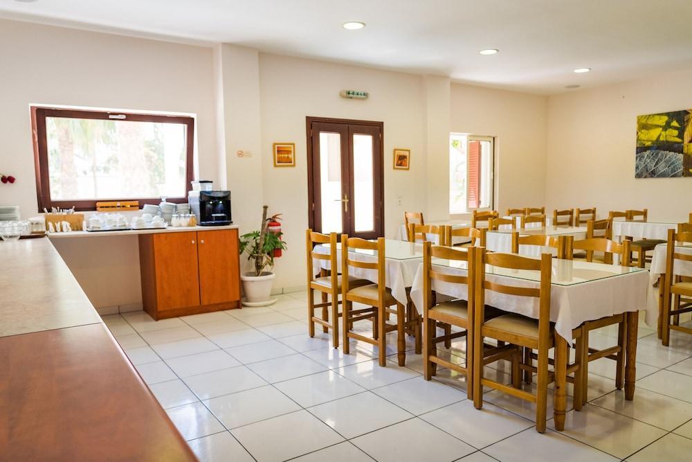 Hotel Rena Perísza Kültér fotó